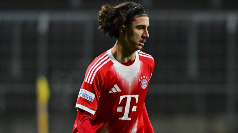 Licina con la maglia del Bayern Monaco, credit: IMAGO / www.lacasadic.com