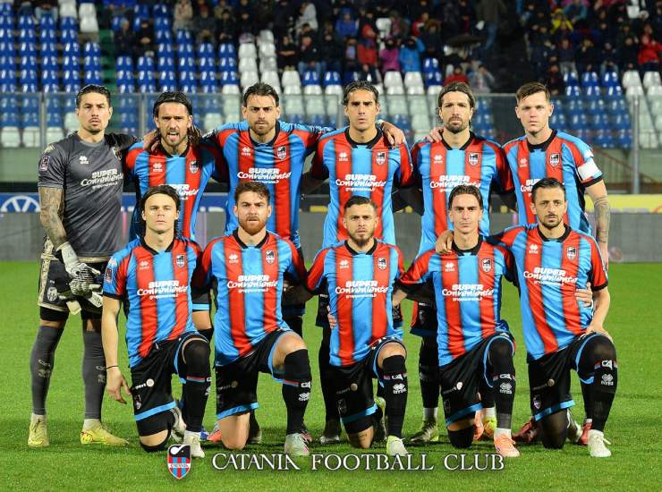 Il Catania schierato contro l'Audace Cerignola