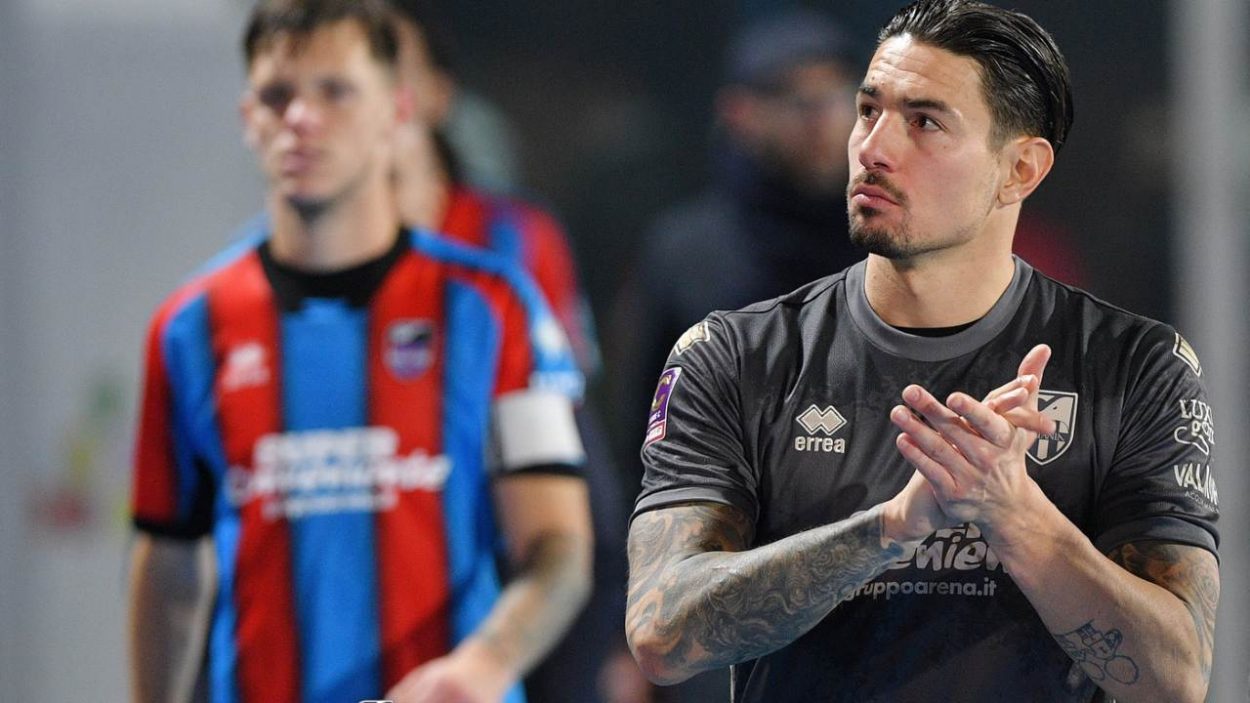 Andrea Dini, portiere del Catania, dopo il pari contro il Cerignola