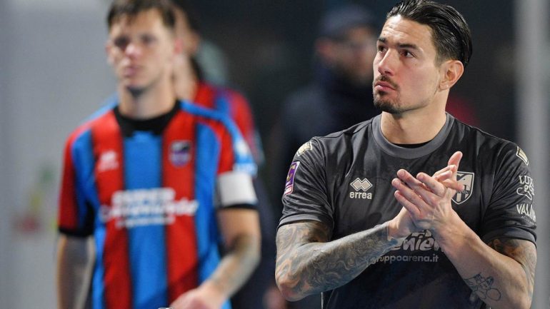 Andrea Dini, portiere del Catania, dopo il pari contro il Cerignola