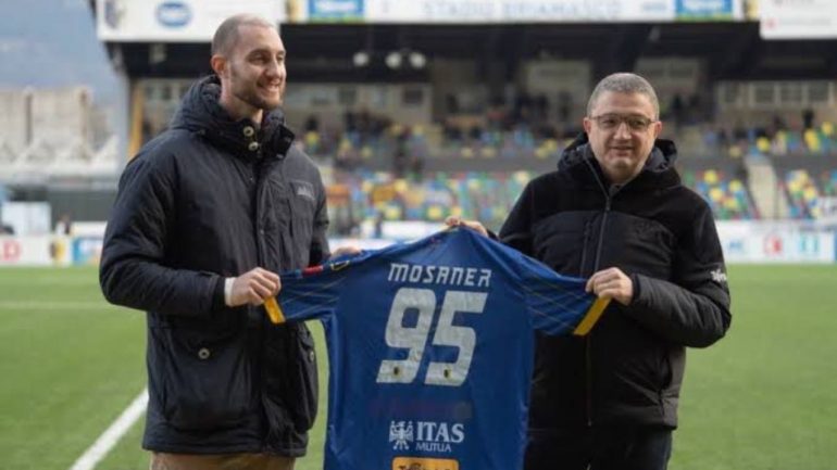 Mosaner durante l'omaggio al Briamasco / Credit: AC Trento 1921